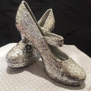 4 inch Ellie Silver Pumps